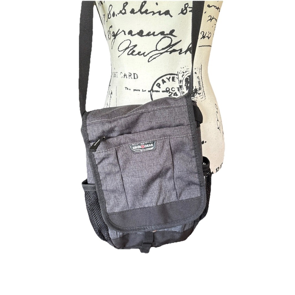 Swiss Gear Medium Crossbody Travel Bag Purse